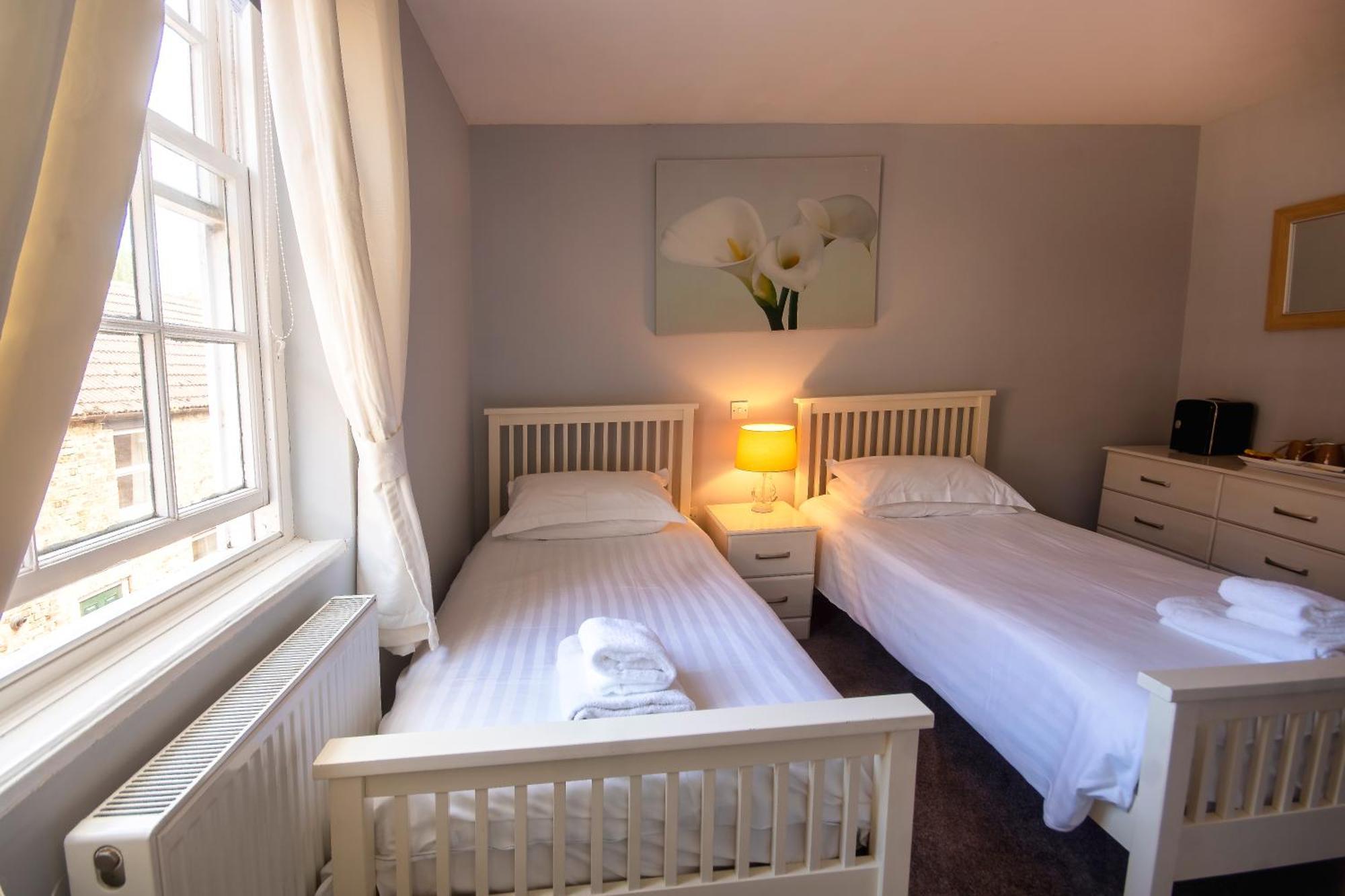 The Three Coopers Bedale Exterior foto
